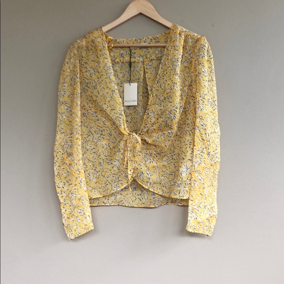 NEW • The East End • Ry Twist Front Chiffon Top - Picture 5 of 7